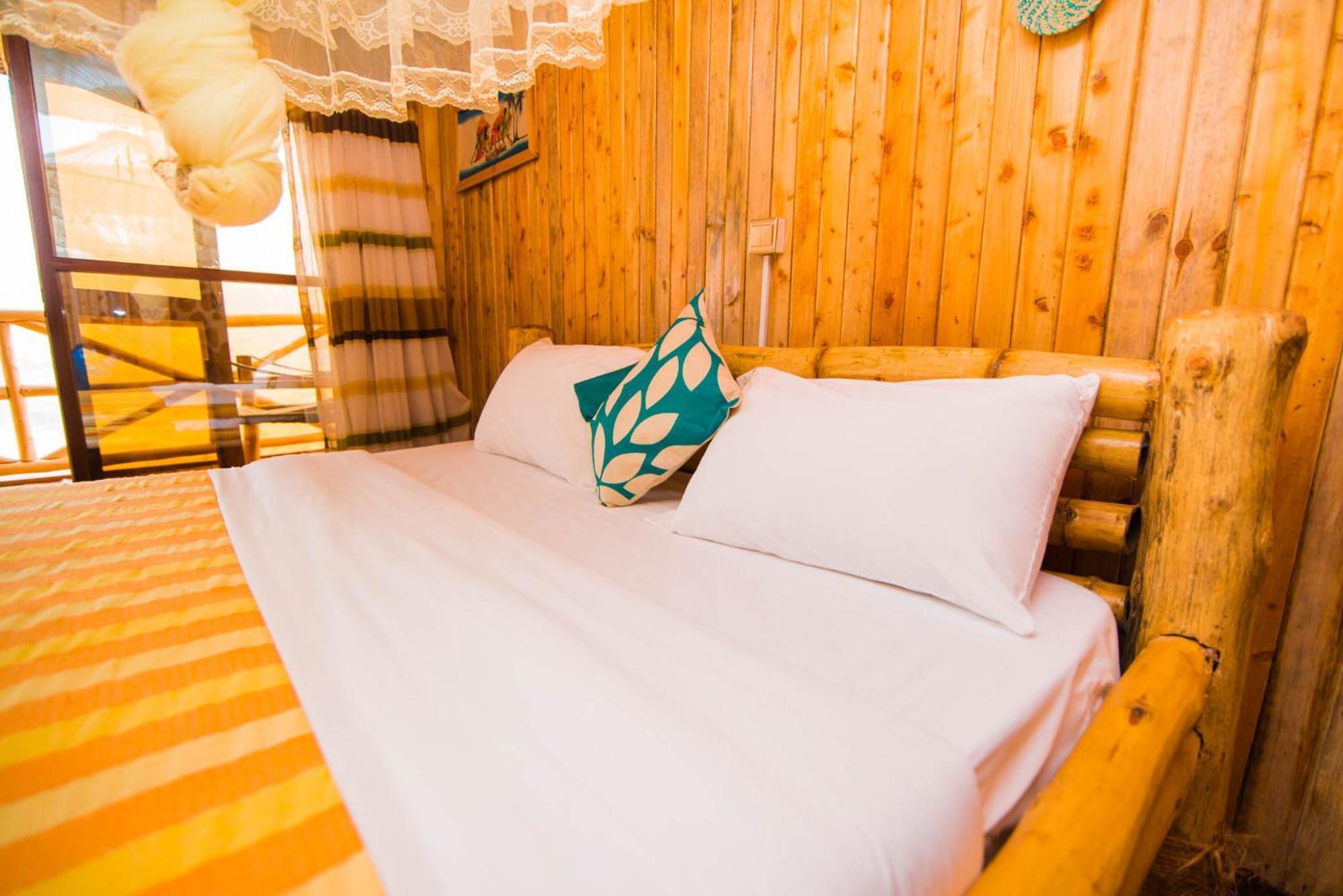 Hawk'S Eye Lodge Bunyonyi Kabale Bilik gambar